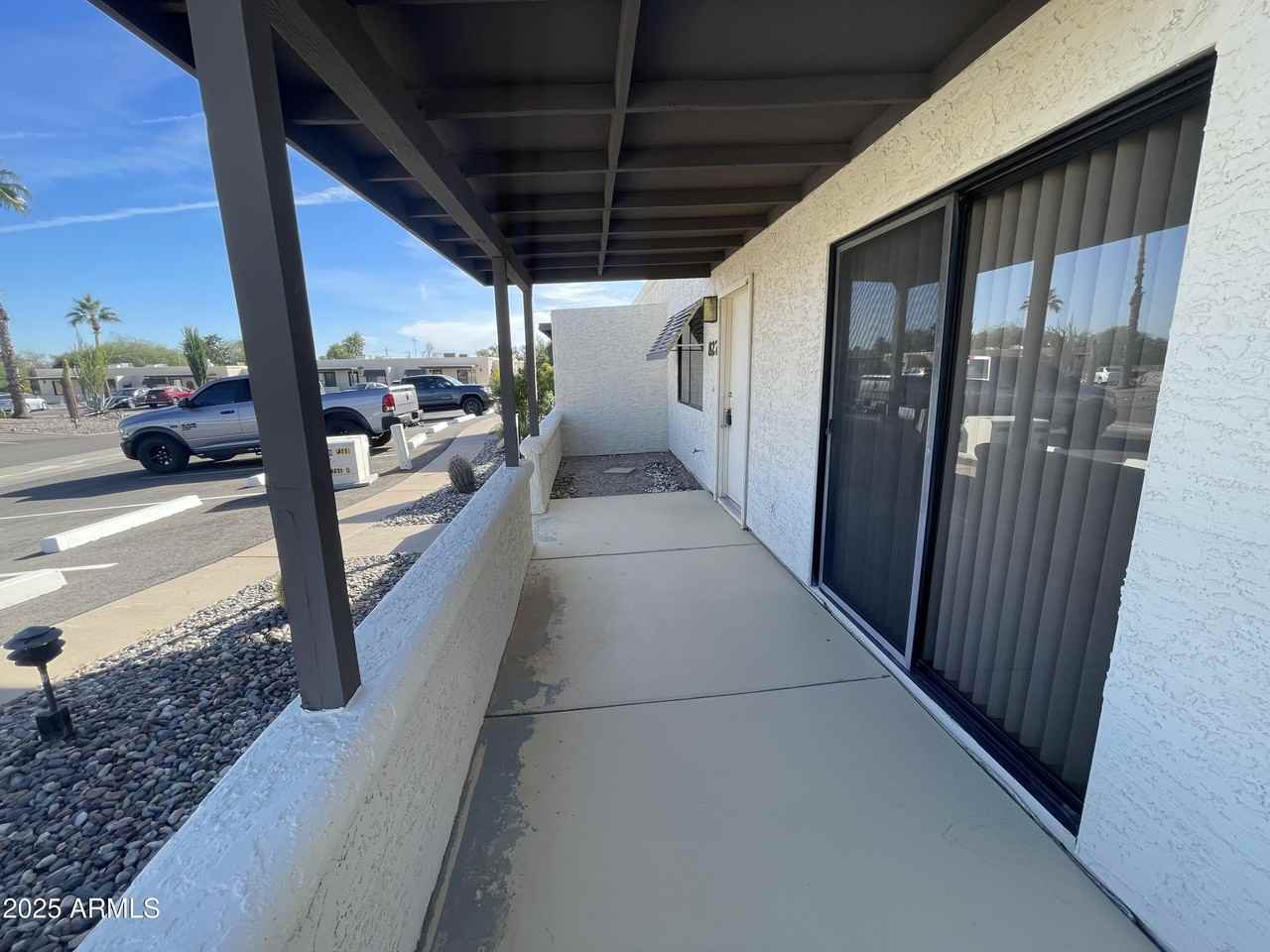 827 East Lancaster Circle - Photo 2 of 24