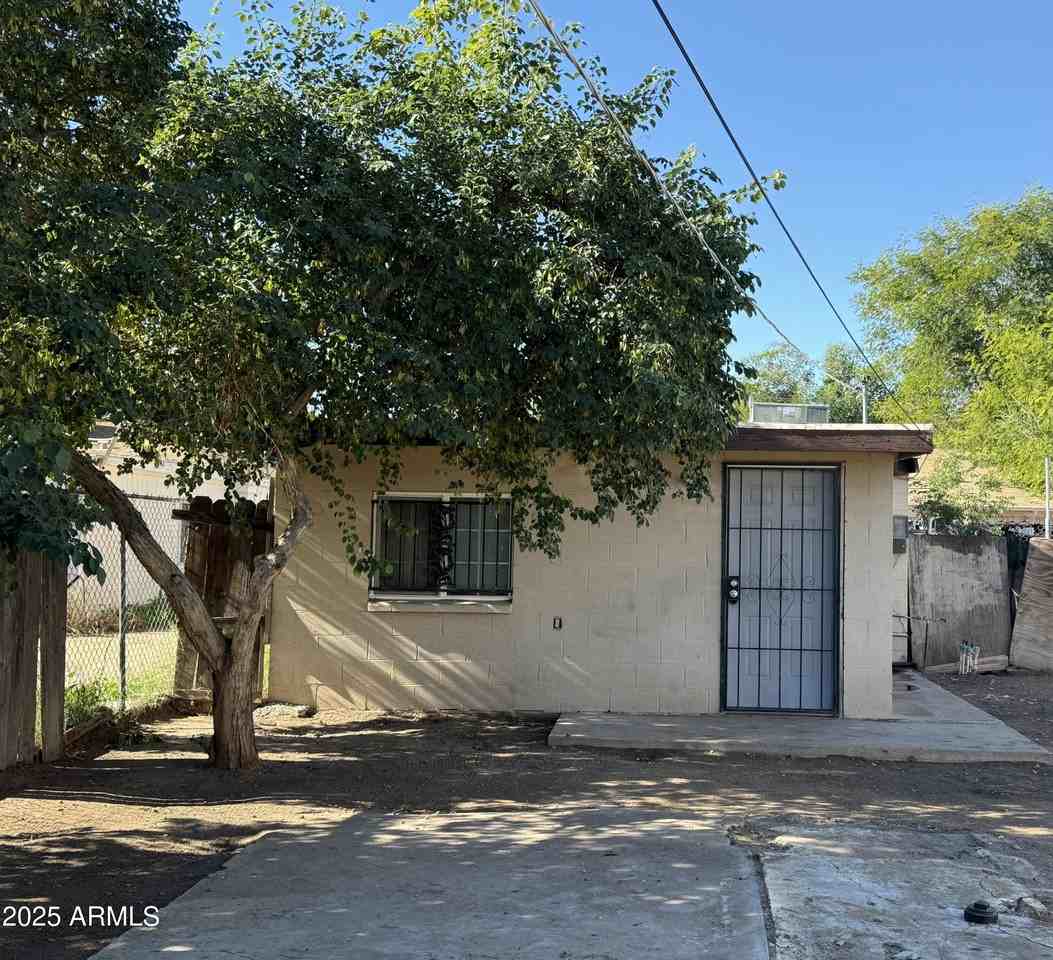 6547 North 59th Drive - Photo 2 of 13