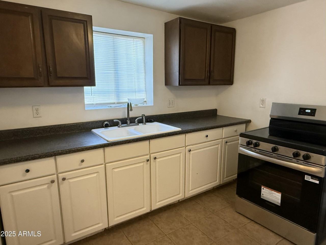 6547 North 59th Drive - Photo 5 of 13