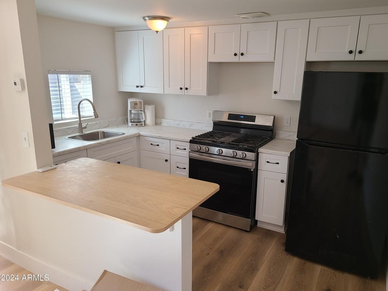 145 West Wickenburg Way #E - Photo 4 of 6