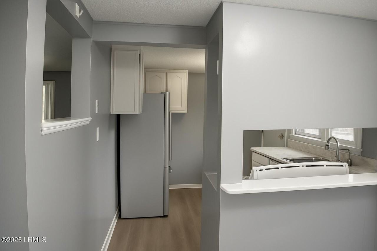 15 Hillstead St - Photo 7 of 22