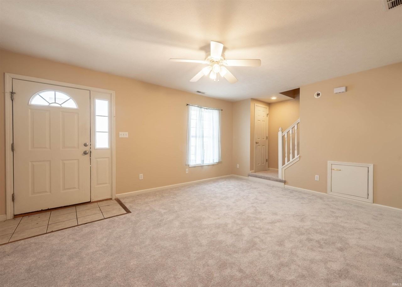 3501 S Oaklawn Cir - Photo 4 of 26