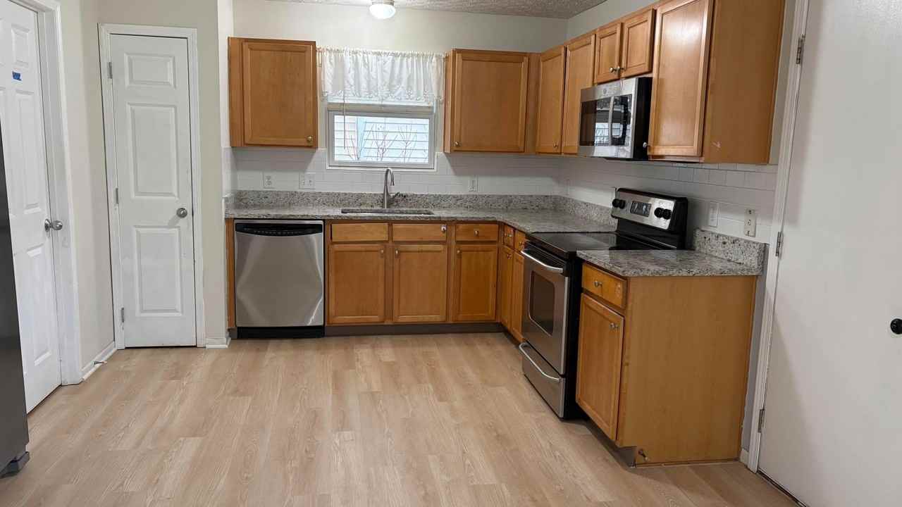 133 Feathertip Lane - Photo 4 of 14