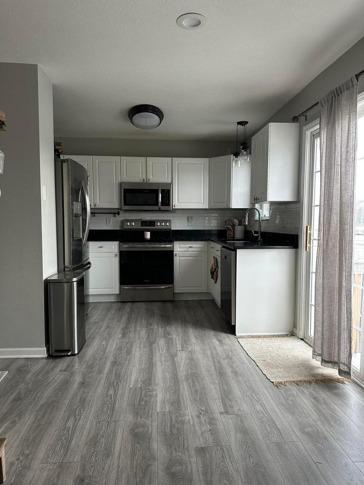 6002 Andrew John Drive - Photo 7 of 11