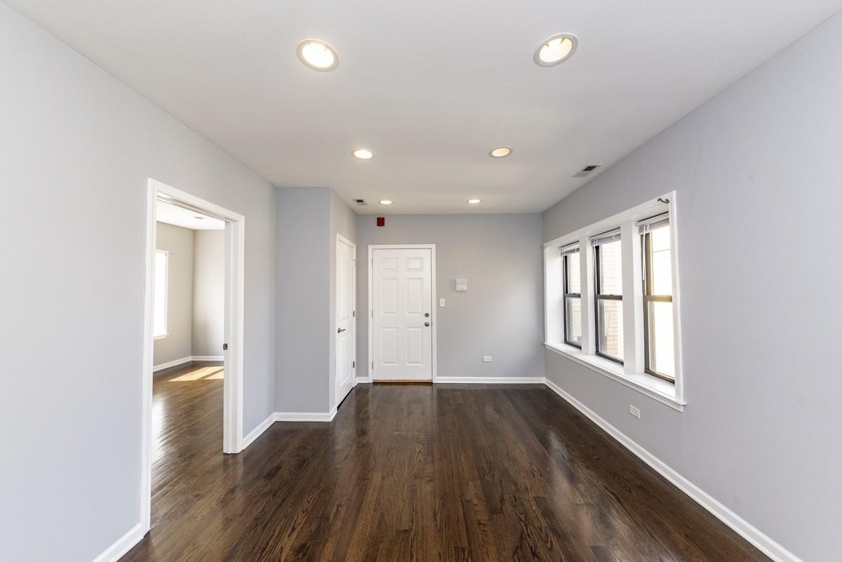 1010 South 1st Avenue #201 - Photo 3 of 8