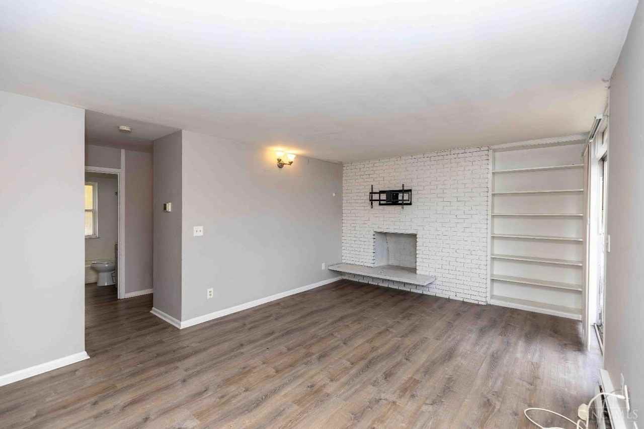 3599 Schwartze Avenue - Photo 6 of 10