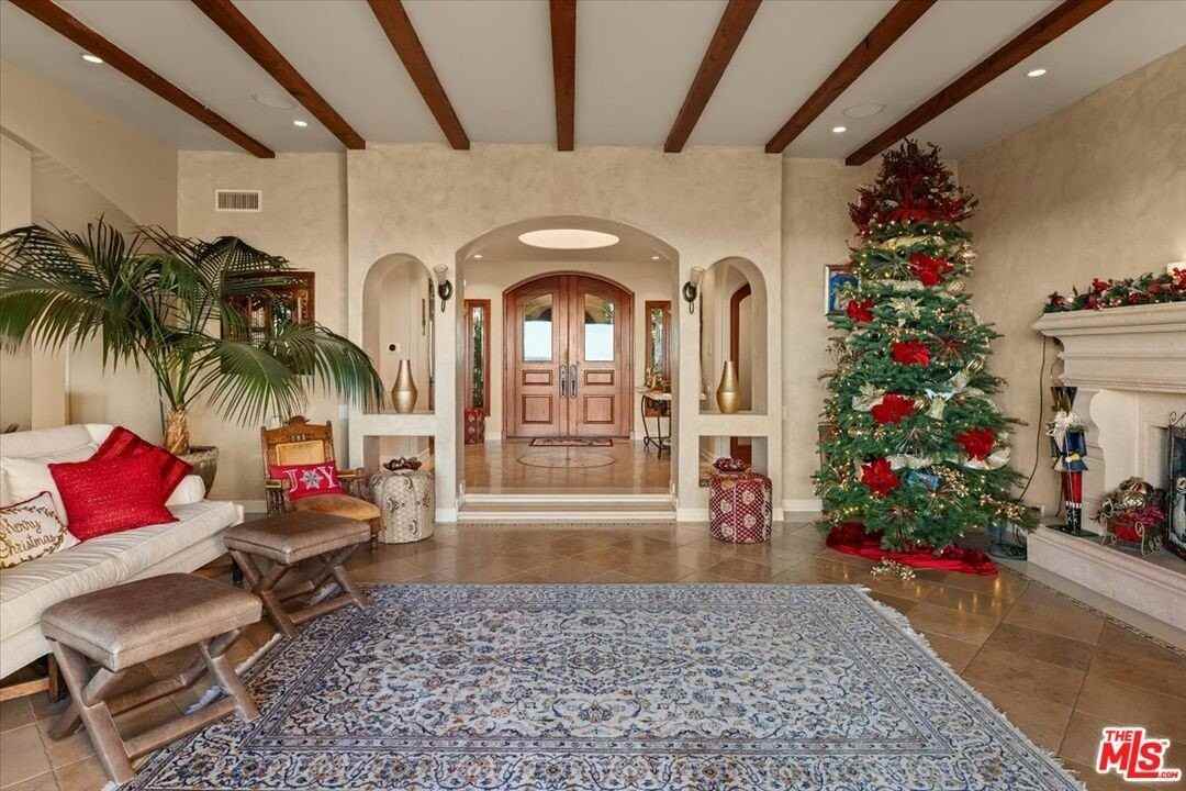 1740 Carla Rdg - Photo 7 of 36