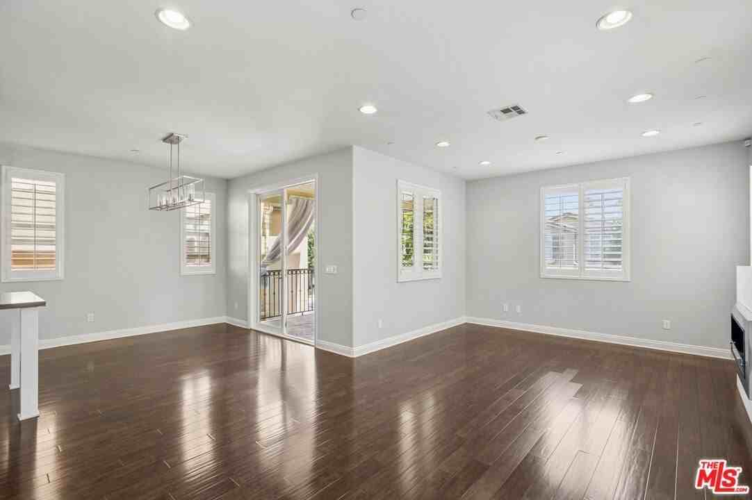 20295 Estuary Ln - Photo 7 of 25