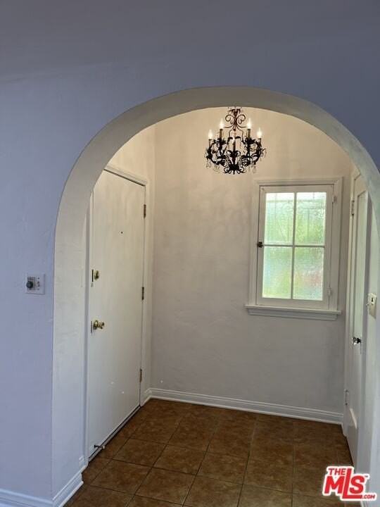 4238 Sutro Avenue - Photo 2 of 18