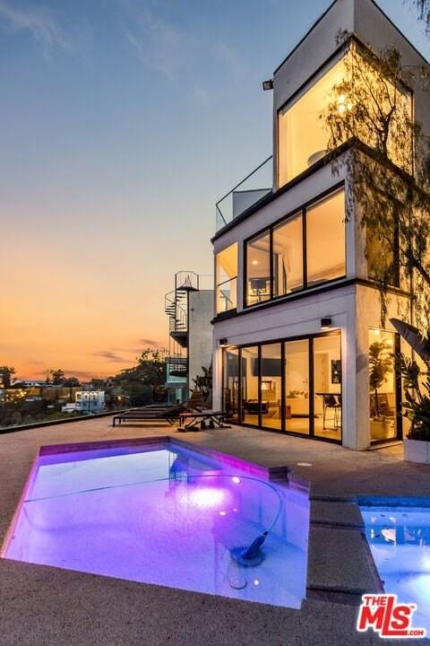 8308 Grandview Drive - Photo 2 of 44