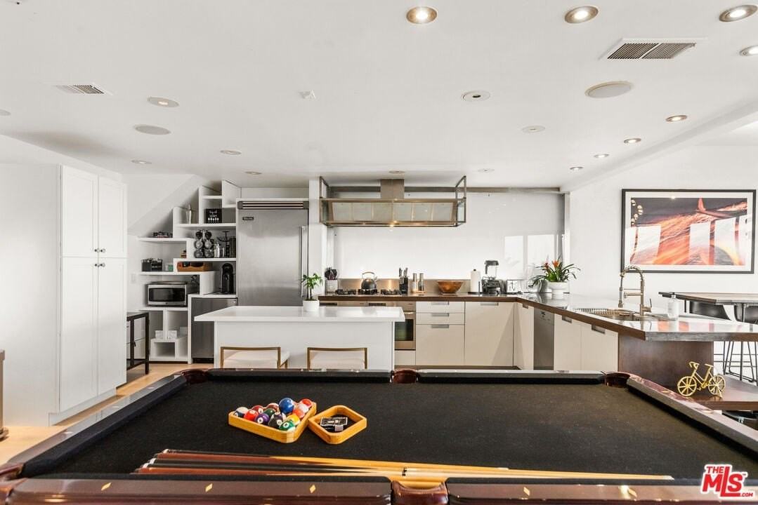 8308 Grandview Drive - Photo 6 of 44