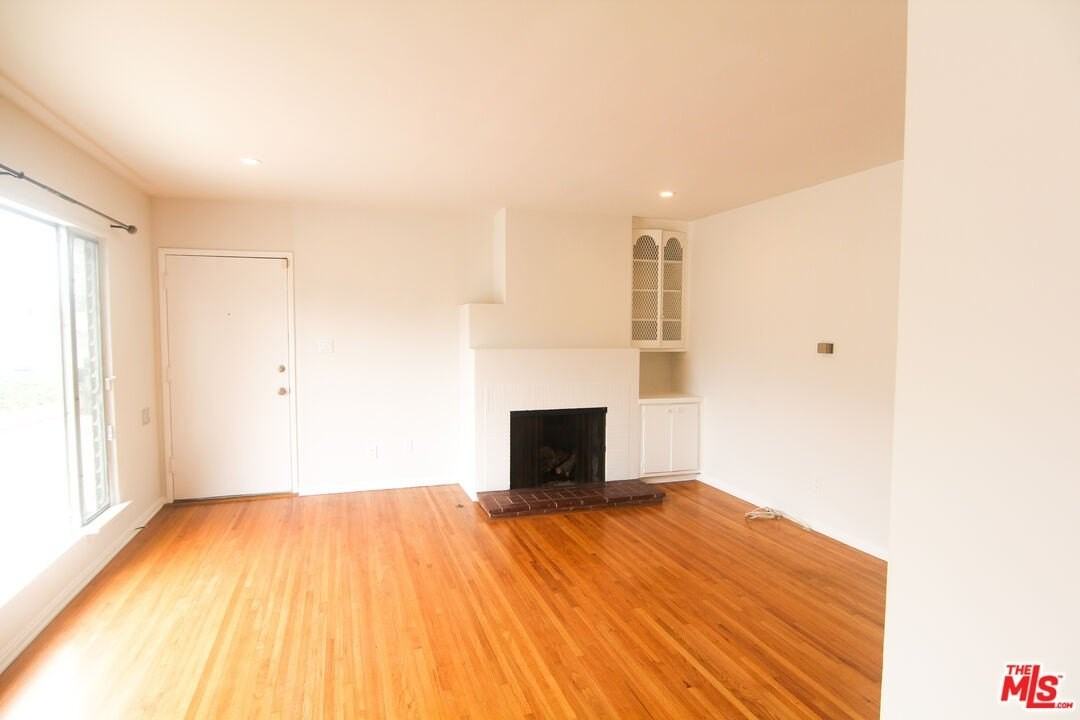 6263 South La Tijera Boulevard - Photo 7 of 20