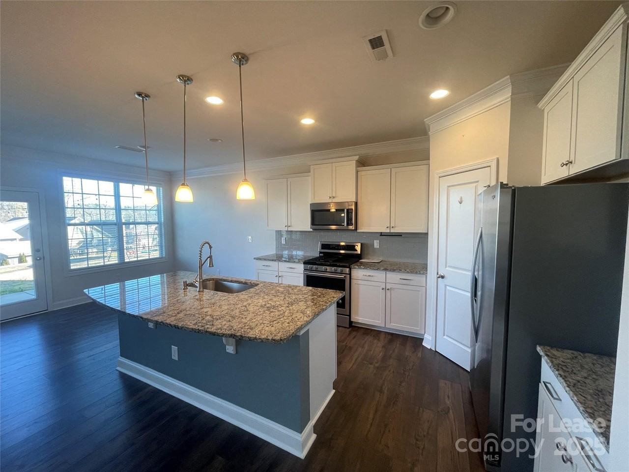 3025 Burnello Ct - Photo 4 of 20