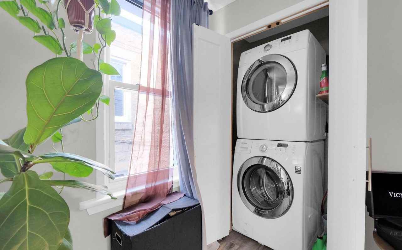 Douglas Ave - Photo 3 of 8