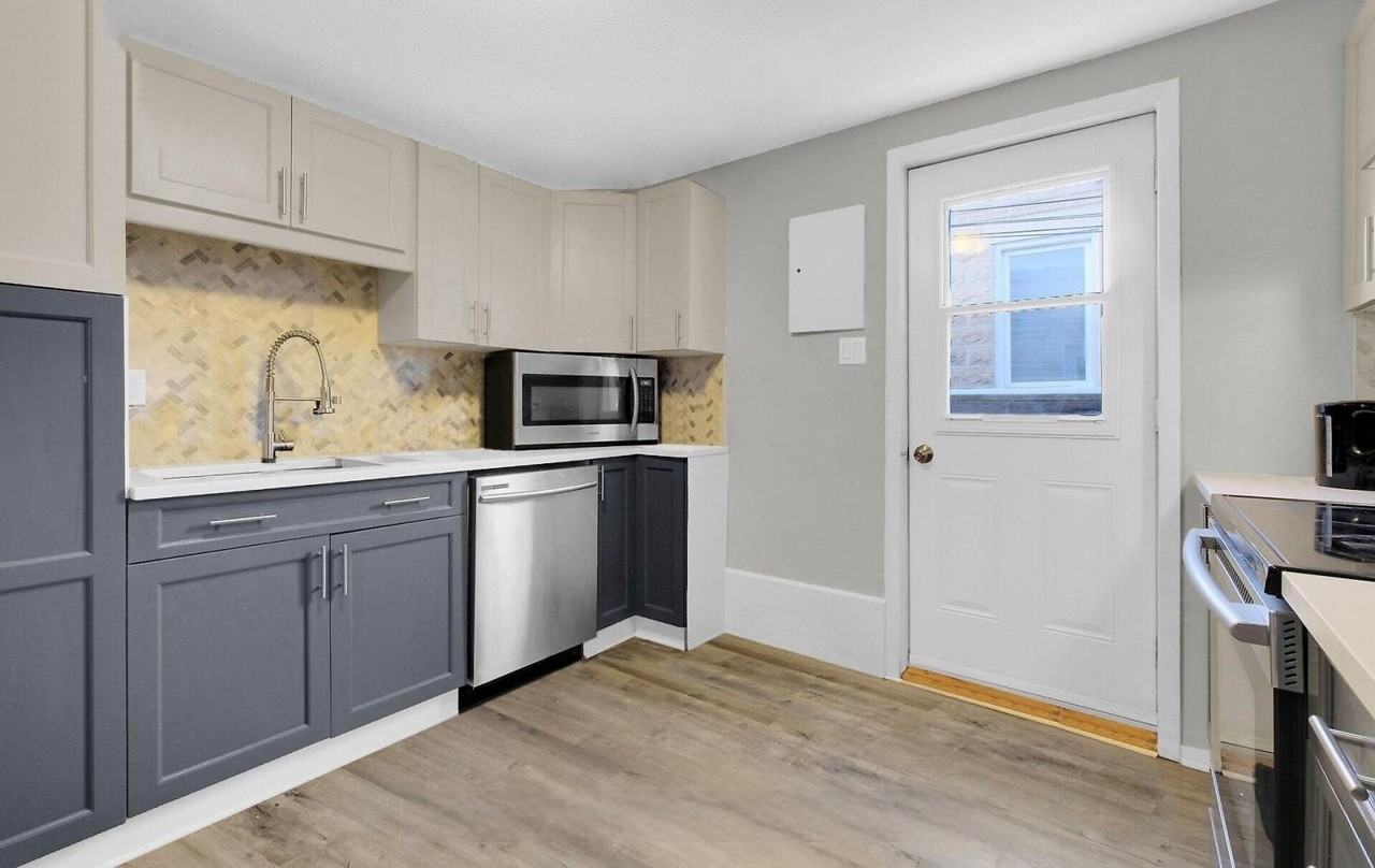 Douglas Ave - Photo 4 of 8