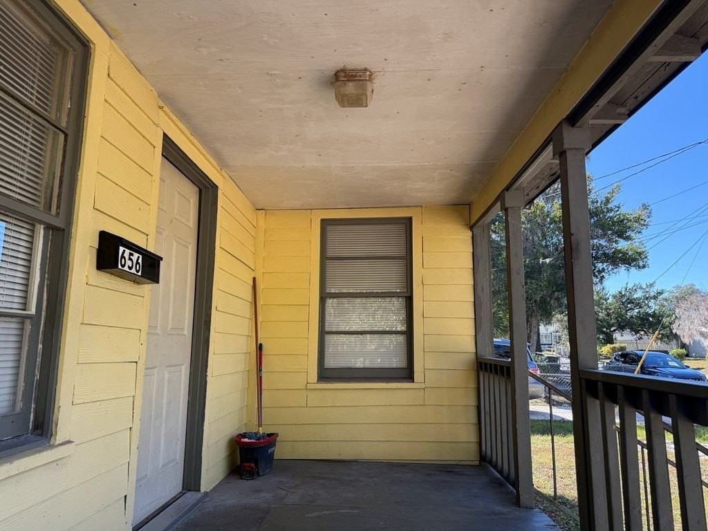 656 Ne Lake Dr - Photo 2 of 19