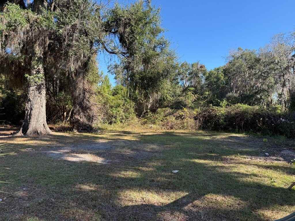 656 Ne Lake Dr - Photo 4 of 19