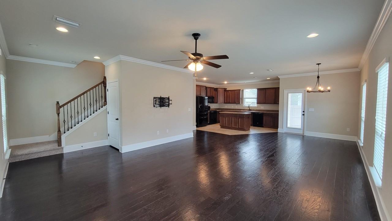 107 Mosaic Oaks Circle - Photo 5 of 18