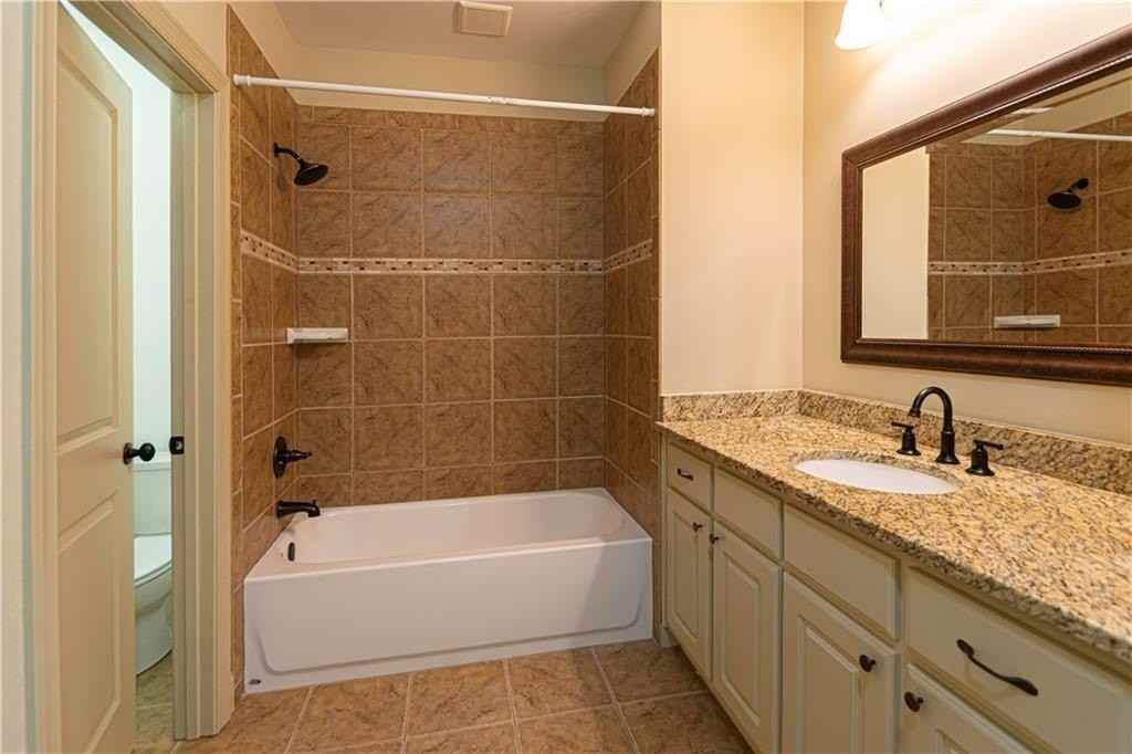 2050 Oak Grove Road Northeast - Photo 7 of 13