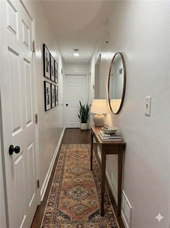 1438 Oak Forest Court Northeast - Photo 2 of 15