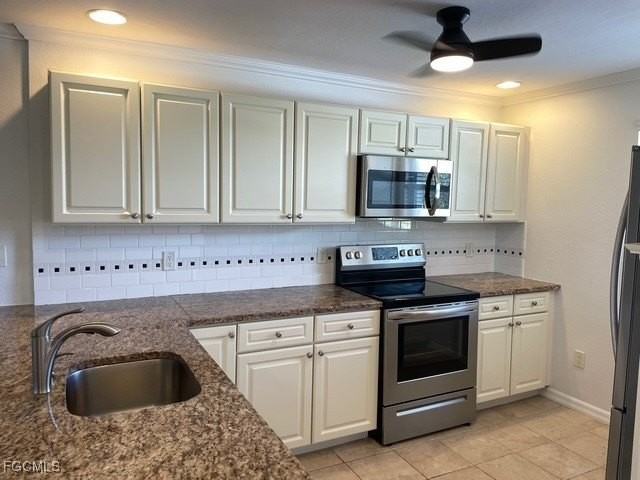 632 Victoria Drive #201 - Photo 7 of 17