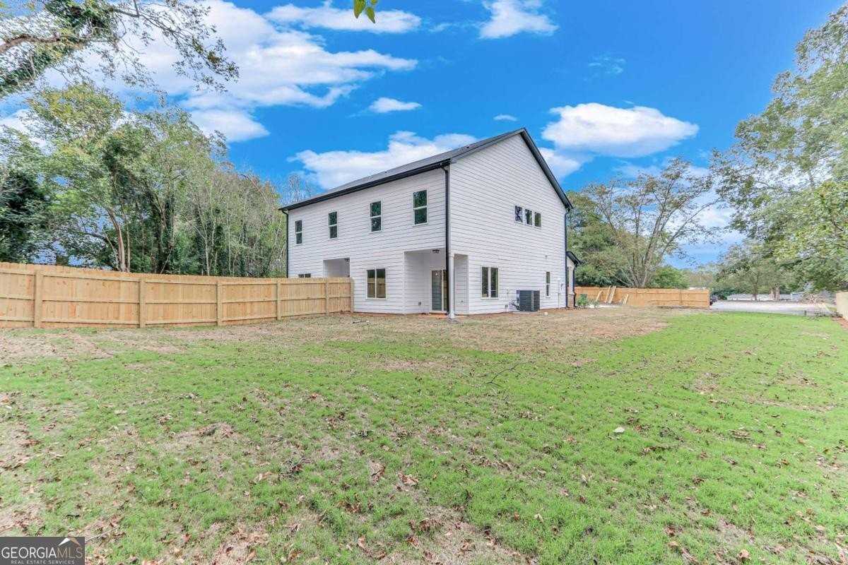 44 Bond Street #A - Photo 5 of 30