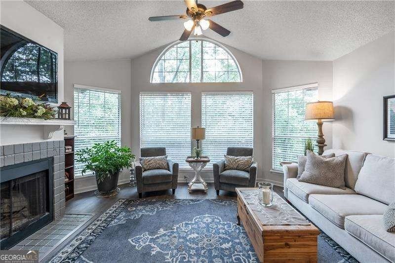 509 Cypress Pointe St - Photo 2 of 18