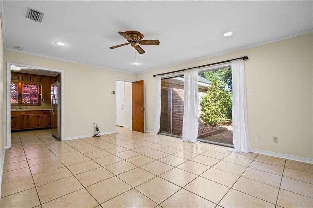 5510 Gaillard Dr - Photo 5 of 24