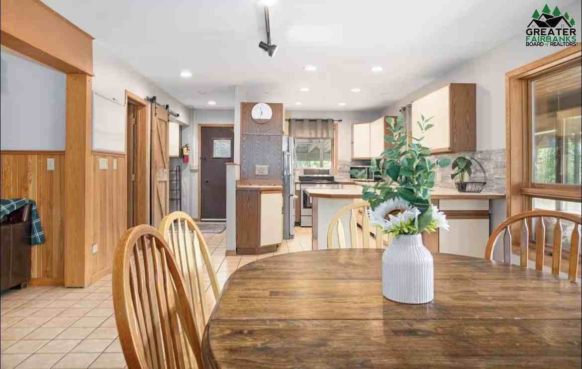 621 Roberts Roost Rd - Photo 6 of 21