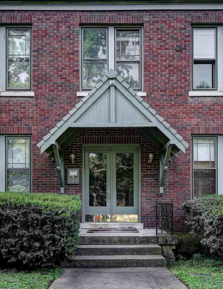 2120 Douglass Boulevard - Photo 2 of 10