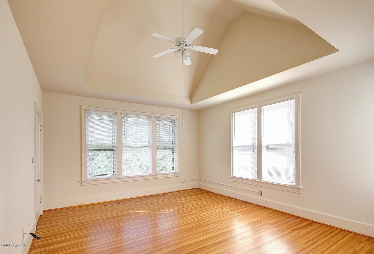 2120 Douglass Boulevard - Photo 3 of 10