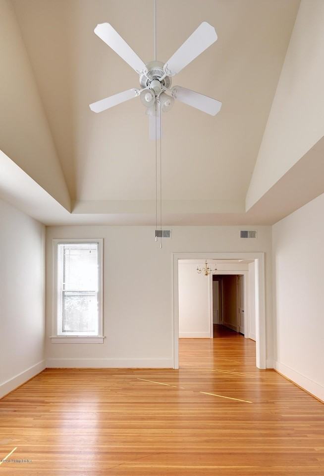 2120 Douglass Boulevard - Photo 4 of 10