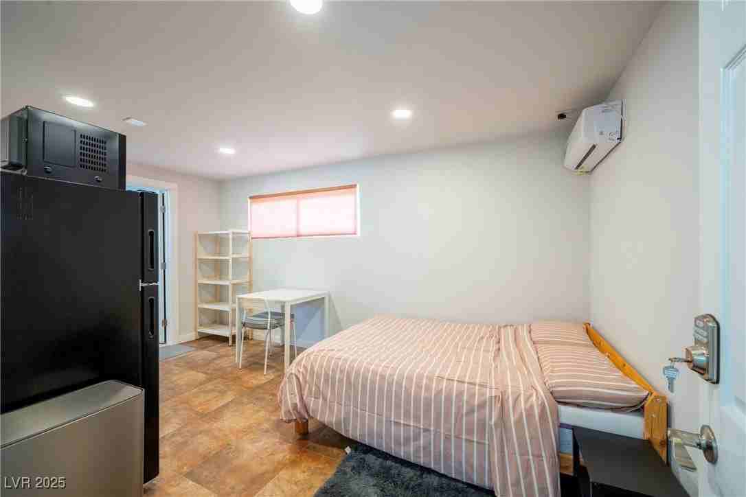 100 Ocotillo St #B - Photo 5 of 12