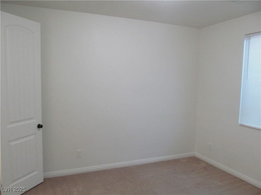 1692 Butterfly Ridge Avenue - Photo 7 of 27