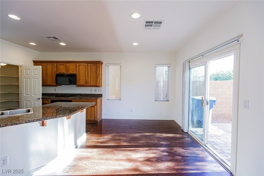 9527 Knopfler Lane - Photo 7 of 31