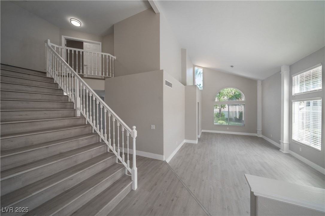 1804 Summit Pointe Dr - Photo 3 of 26