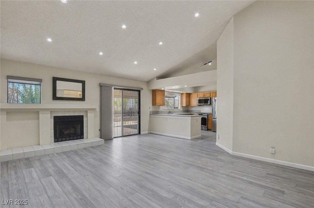 7951 Aspendale Drive - Photo 5 of 42