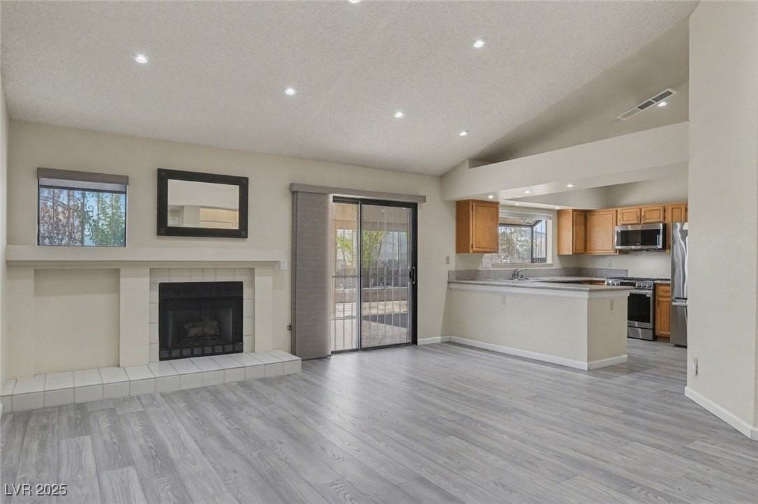 7951 Aspendale Drive - Photo 7 of 42