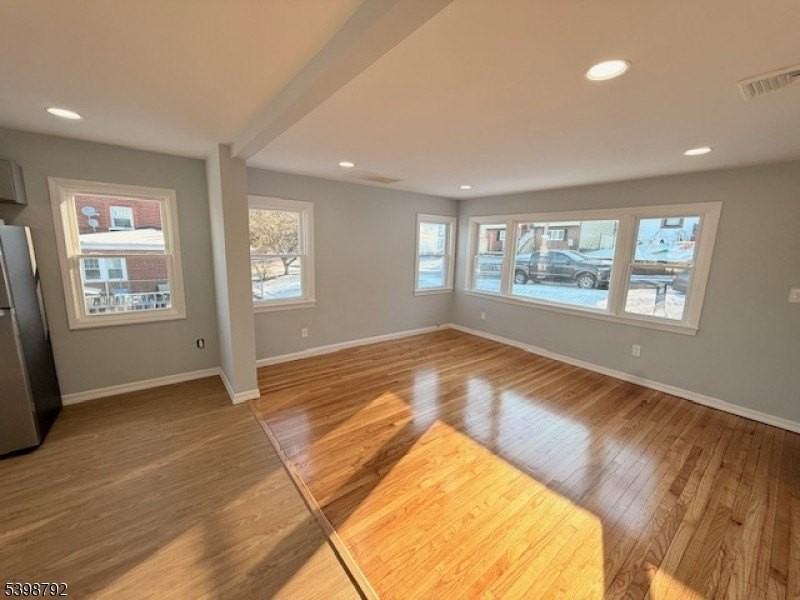 83 Academy St - Photo 4 of 14