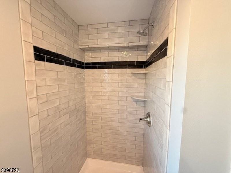 83 Academy St - Photo 7 of 14