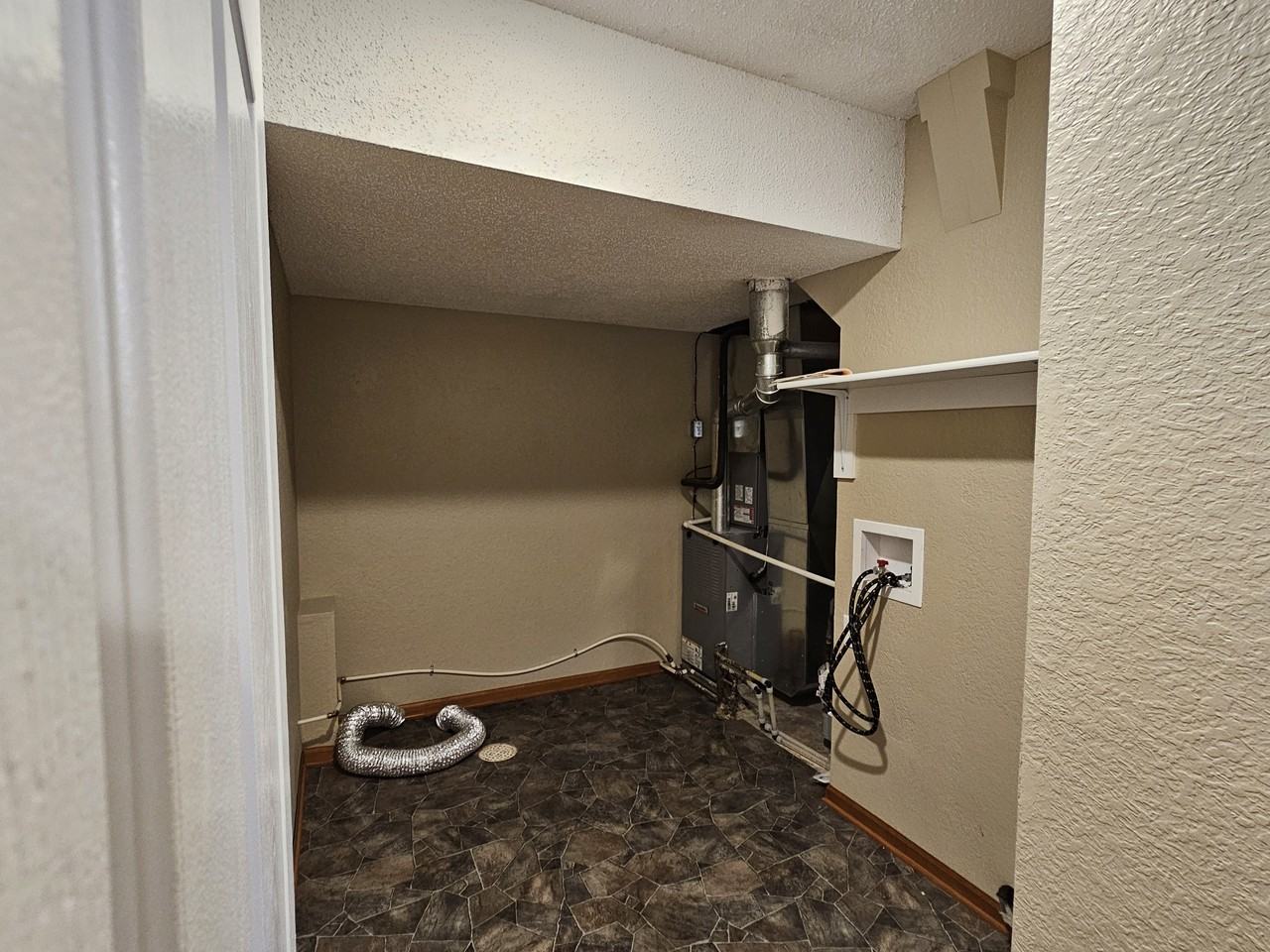 1603 8th Street Terrace #B - Photo 2 of 8