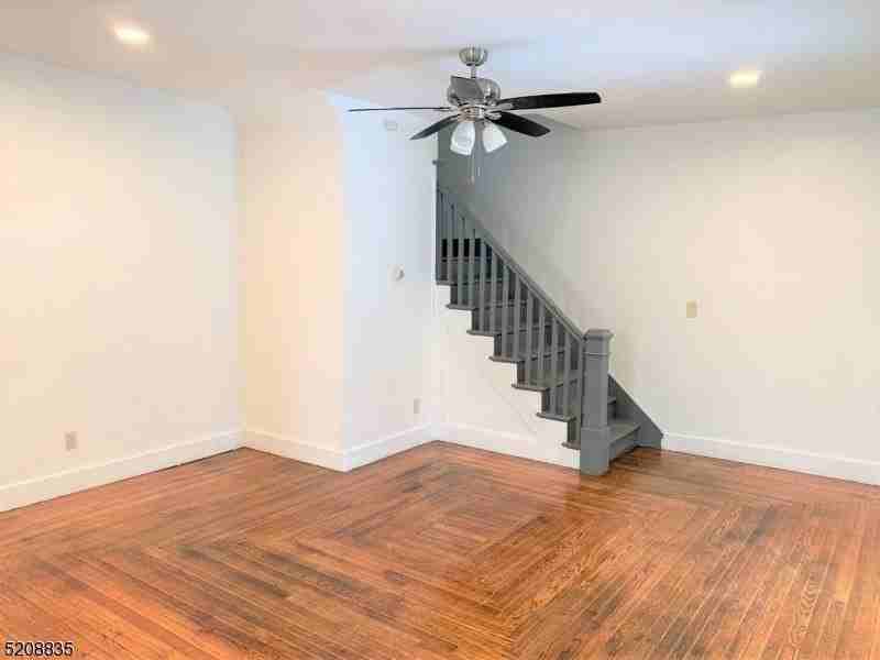 6-8 Cork Hill Rd #4 - Photo 3 of 15