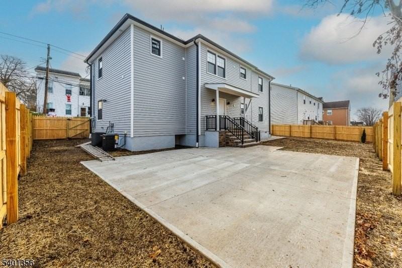 306 Carnegie Place - Photo 4 of 42