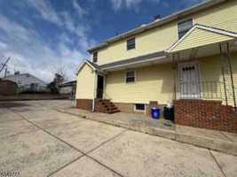 featured image of 156 South 7th Avenue