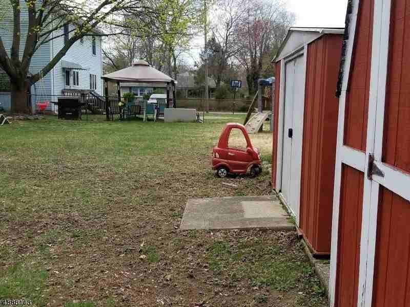 31 Garbarino Ave #2 - Photo 7 of 18