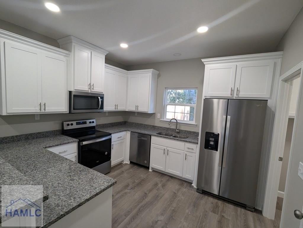 277 Myrtle Avenue - Photo 2 of 9