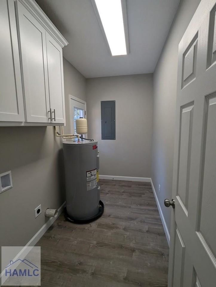 277 Myrtle Avenue - Photo 4 of 9