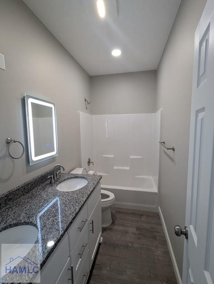 277 Myrtle Avenue - Photo 5 of 9