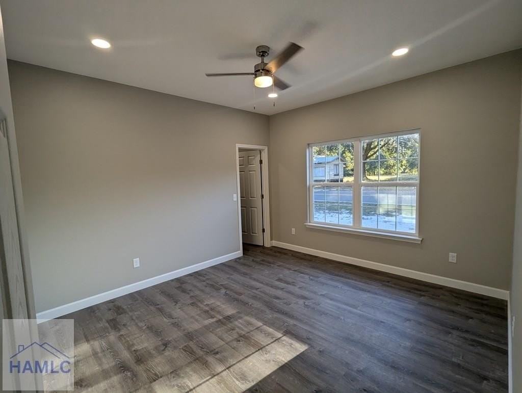 277 Myrtle Avenue - Photo 6 of 9