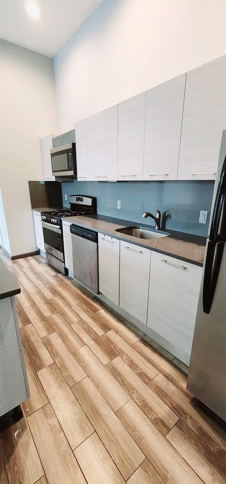 795 Main Ave #2 - Photo 6 of 11